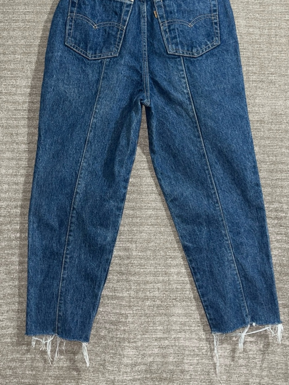 Vintage Levi’s Barrel Leg Cut Off Capri Mom Jeans High Waist Denim Women’s 9 - Picture 2 of 12